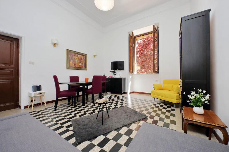 4BNB - Quiriti Delightful Apartment — отель с удобным расположением в Риме