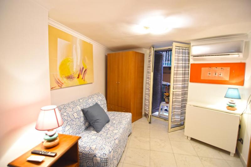 Lilliput Apartment — комфортный отель в Неаполе