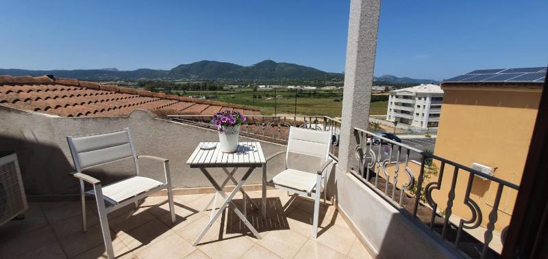 B&B Villa Orchidea a Olbia - Elegante oasi con giardino