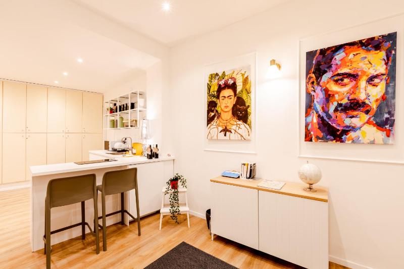 Цены на Rome Lux House guest rooms в Риме