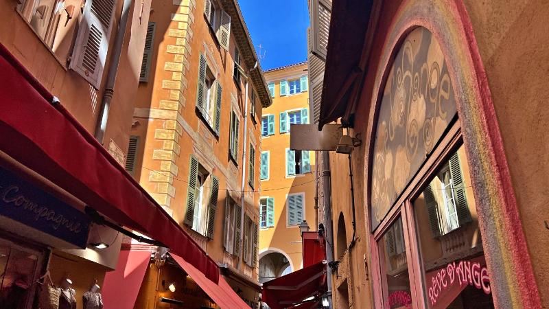 L'ARCHE DU VIEUX NICE — отель с удобствами в Николь