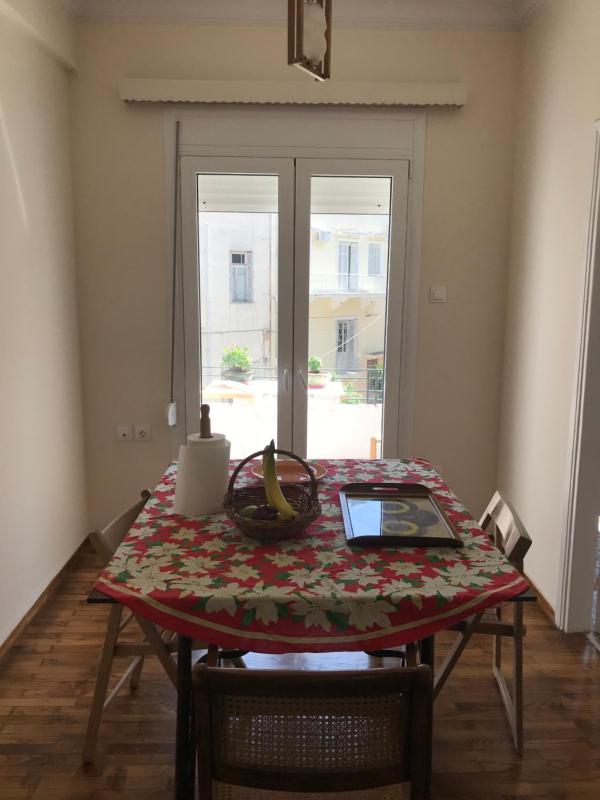 Quiet bright just renewed top floor at Lycabetous — отель с удобствами в Афины