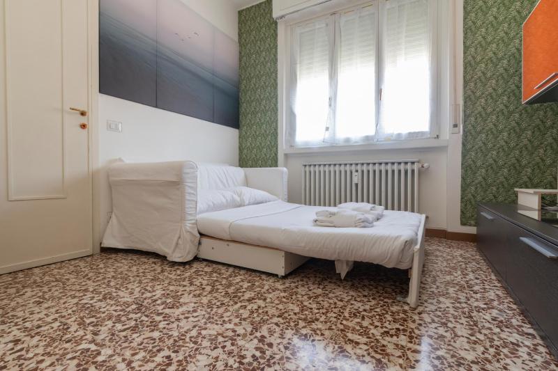 Bordighera studio - vicino IULM / NABA - WiFi A.C. — отель с удобствами в Милане