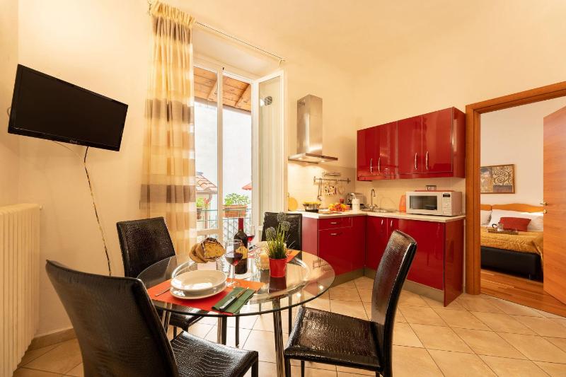 Terrazza Foscolo - Flo Apartments — забронировать отель в Флоренции
