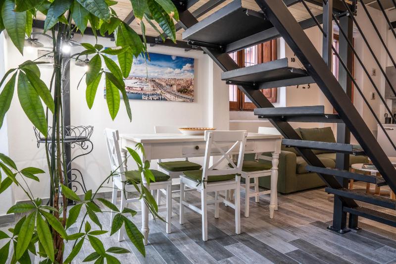Villanova Loft a Cagliari - Spazioso appartamento nel centro