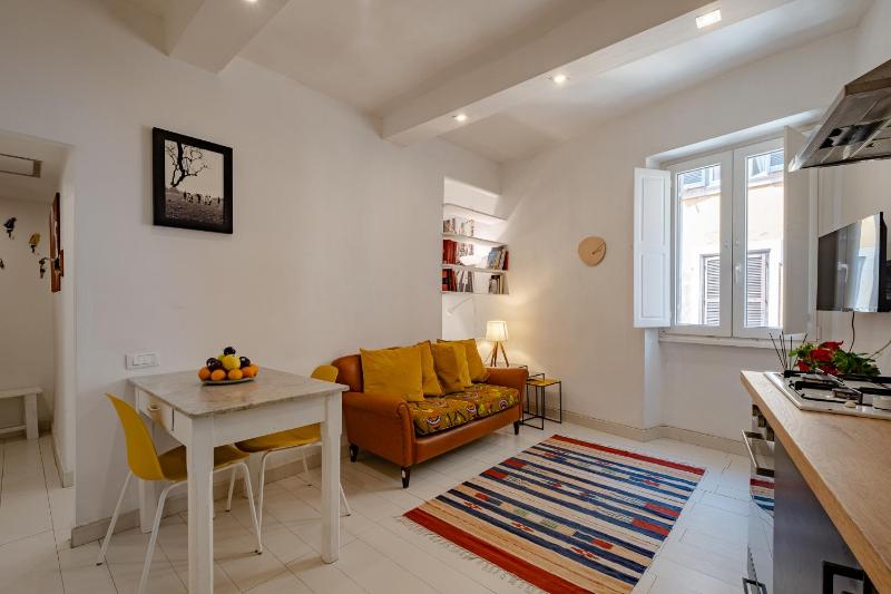 Monti Boutique Studio - Live it local! — комфортный отель в Риме