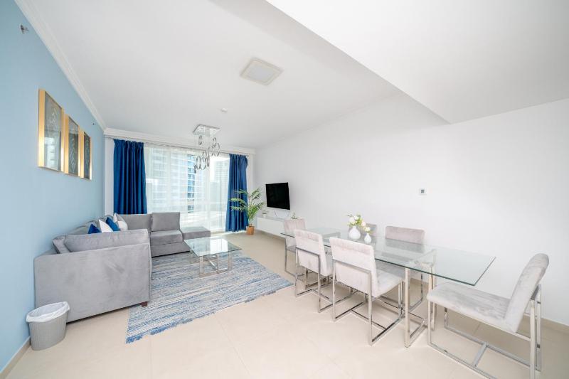 ALH Vacay - 2 Bedrooms with Beach Access in JBR — отель с удобствами в Дубае