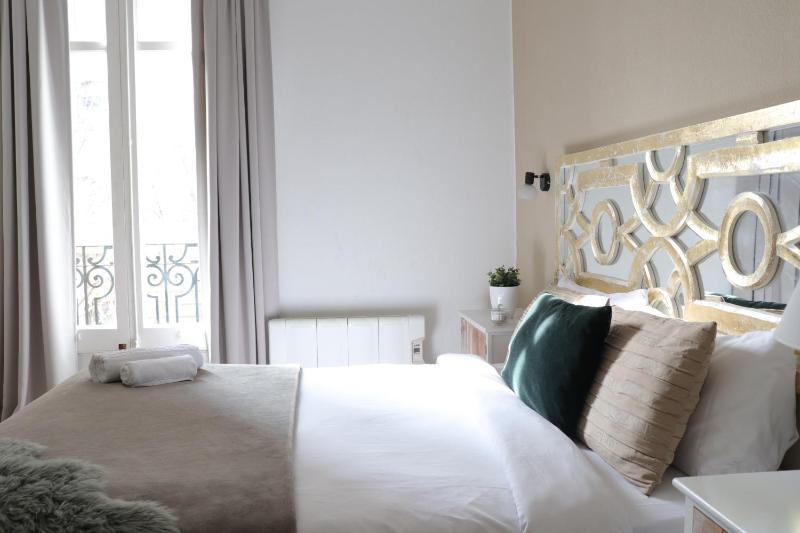 Big and Bright Apartment BCN — комфортный отель в Барселоне