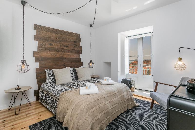 Santo Estevao by SpotOn Apartments — комфортный отель в Лиссабоне