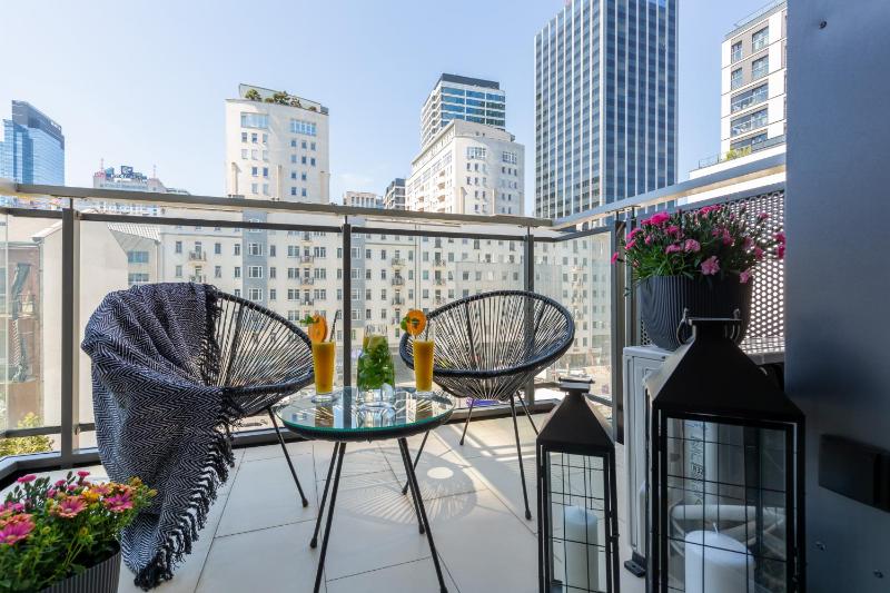Mennica Residence Central Apartment by Renters Prestige — забронировать отель в Варшаве
