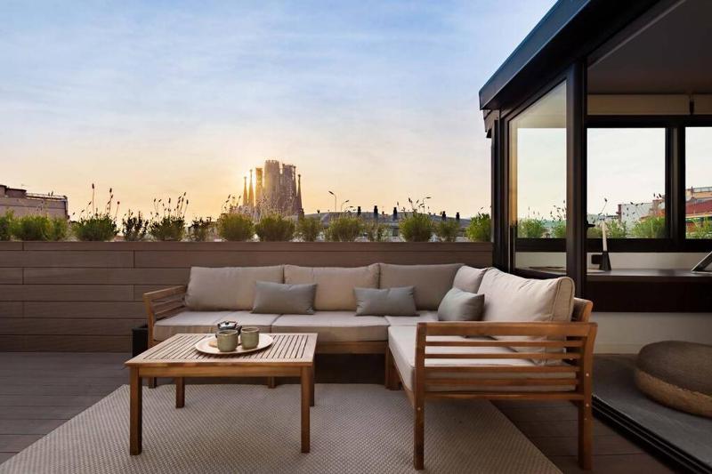 DOURO - Penthouse with a view of the Sagrada F. — забронировать отель в Барселоне