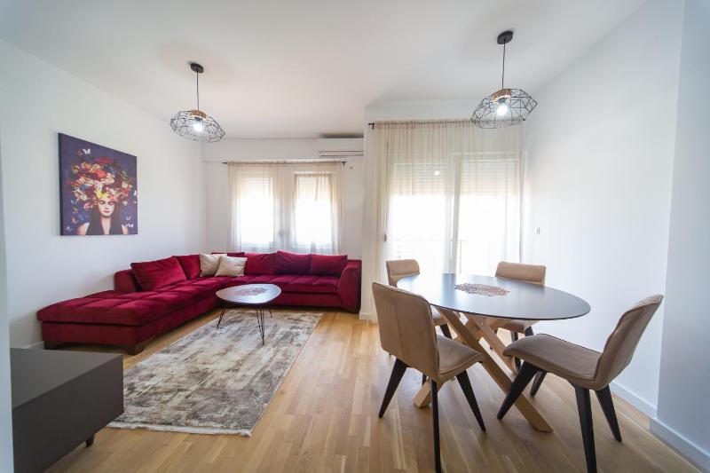 SUN apartment — забронировать отель в Подгорице