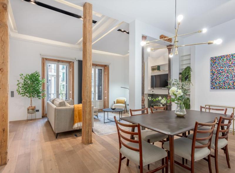 City Center modern apartment for 4 SANTA TERESA II — забронировать отель в Мадриде