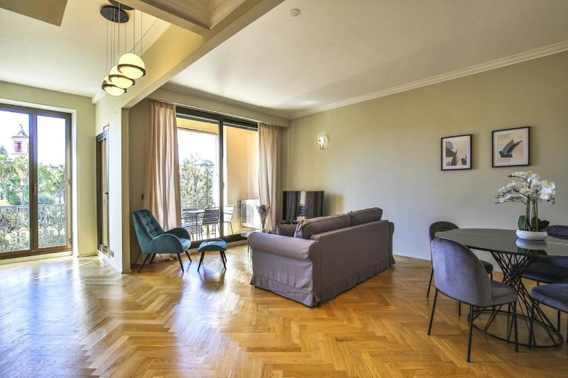Цены на Balcon vue Coulee Verte. Luxe Plein coeur de Nice в Николь