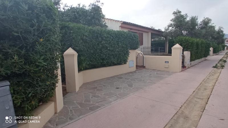 Villa Julia a Tertenìa - Ampia casa con giardino privato