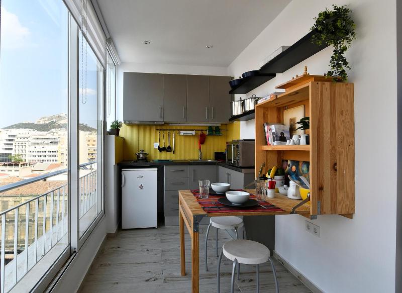 MONASTIRAKI SKYROOM — отель с удобным расположением в Афины