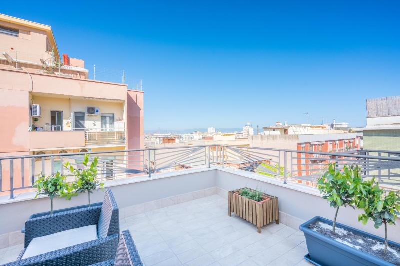 Sole e Mare a Cagliari - Spazioso Appartamento Panoramico