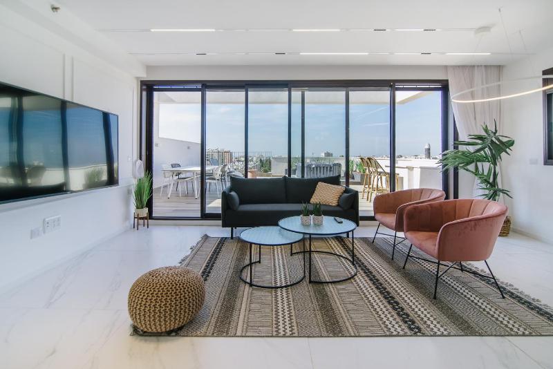 Yaffo Joy - Penthouse Apartment — забронировать отель в Тель-Авиве