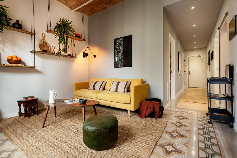 NANAY - Two bedroom apartment in Gracia — отель с удобным расположением в Барселоне