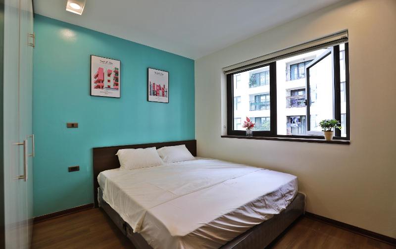 LUCK APART 05 - Tay Ho Hanoi Apartment — комфортный отель в Ханое