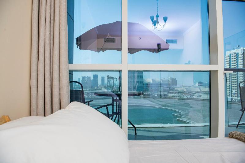 Studio in the heart of Sports City -great view & amenities! — отель в Дубае, Объединенные Арабские Эмираты