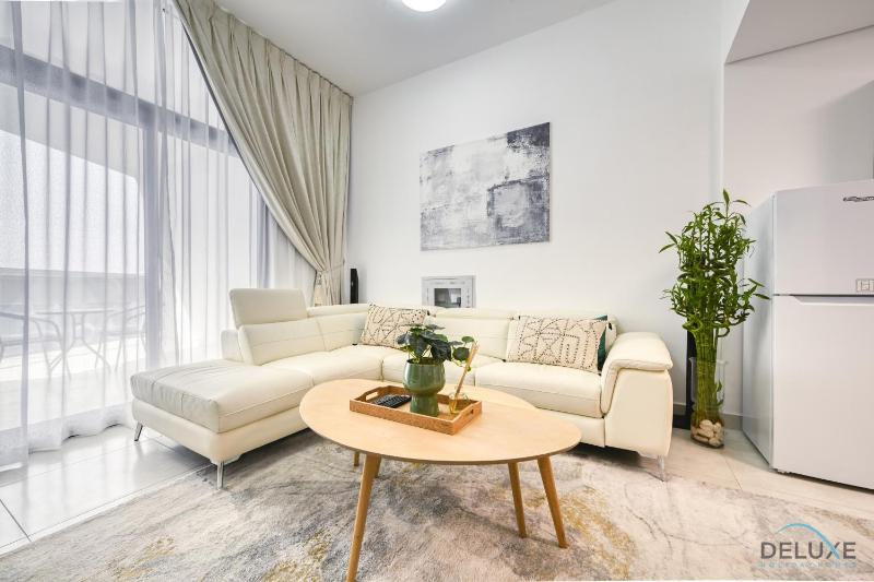 Urban 1BR at Binghatti Stars Dubai Silicon Oasis by Deluxe Holiday Homes — комфортный отель в Дубае