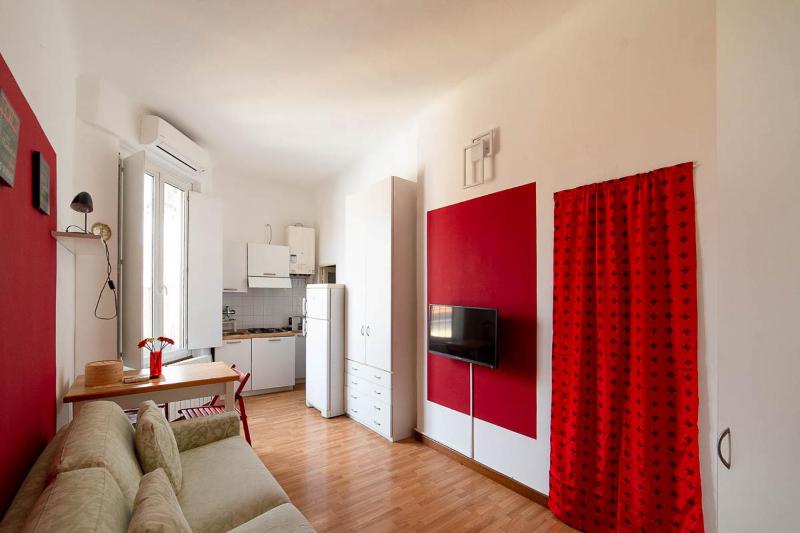HBHALL NAVIGLI 21 — отель в Милане, Италия