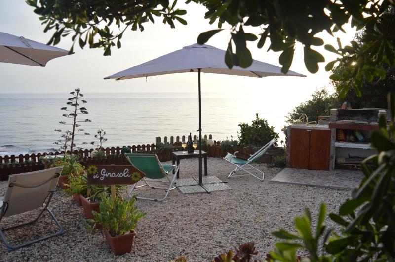 I Girasoli a Tresnuraghes - Casa Vacanze Fronte Mare
