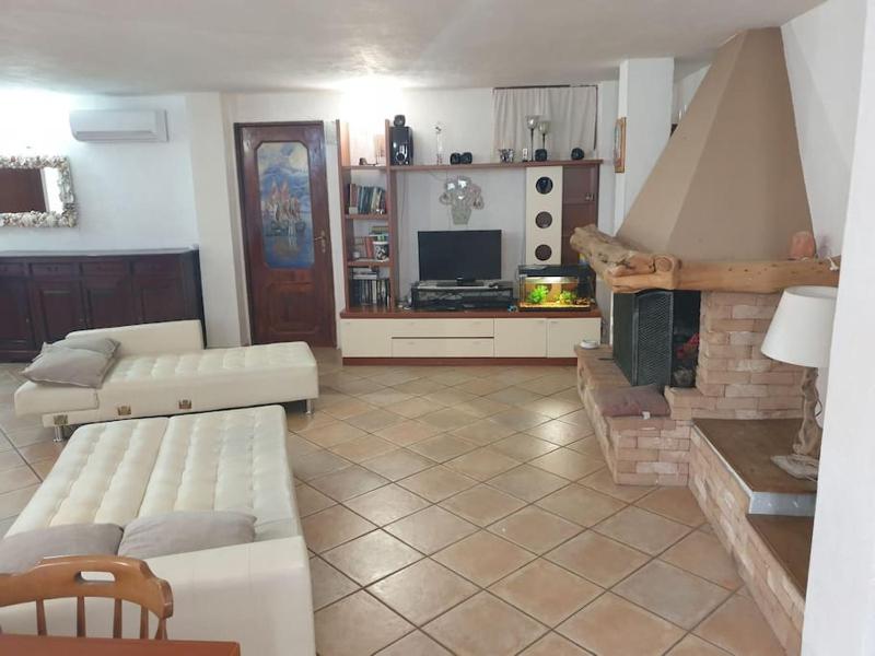 Accogliente seminterrato vicino al mare a Golfo Aranci