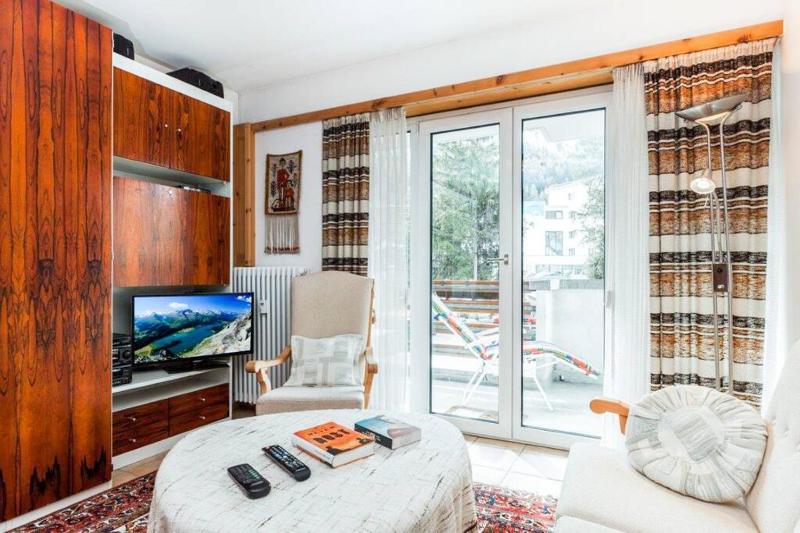 Direkt am See - Aussicht - Balkon - TG-Stellplatz — комфортный отель в Санкт-Морице