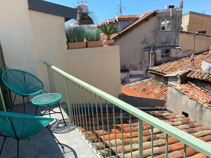 Cozy apartment with terrace - Old town — забронировать отель в Николь
