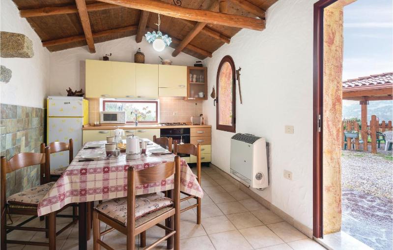 Villa Orgosolo 12 - Lussuosa casa vacanze con piscina