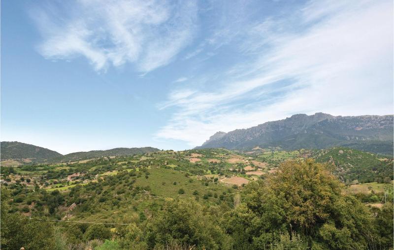 Villa Orgosolo 12 - Lussuosa casa vacanze con piscina