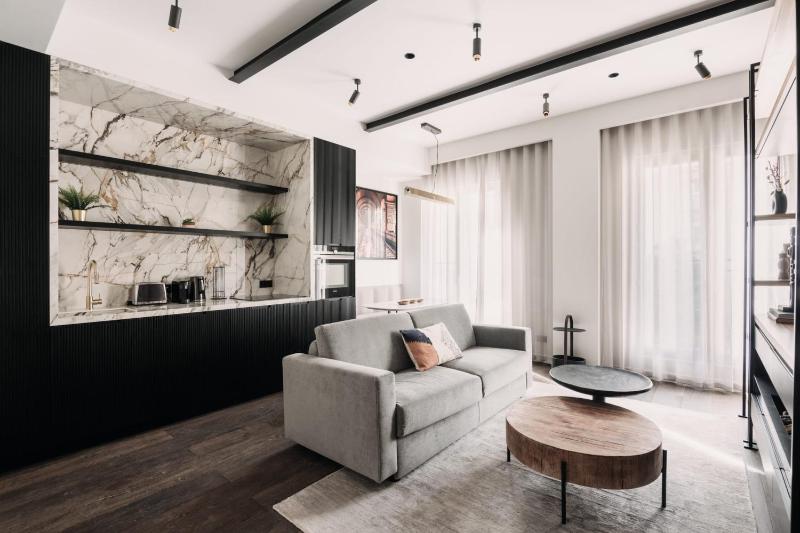 Цены на HIGHSTAY - Luxury Serviced Apartments - North Marais 1 в Париже