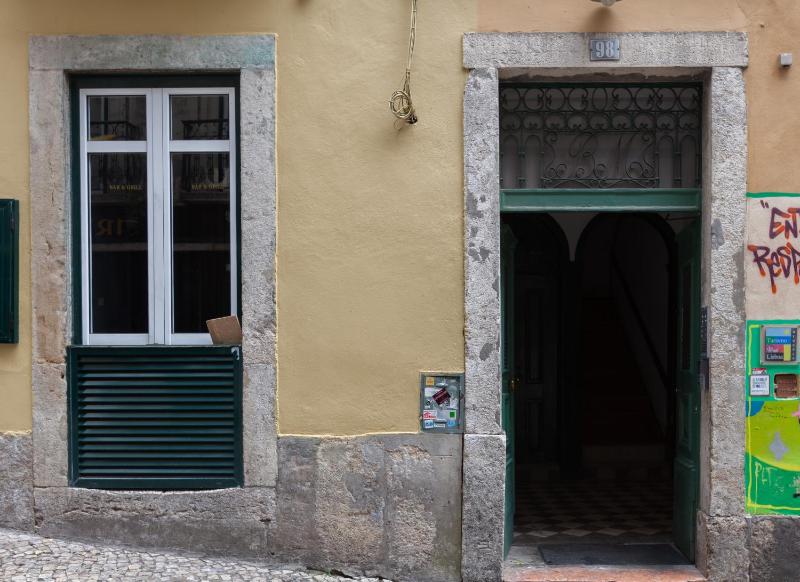 FLH Bairro Alto Bright Flat — забронировать отель в Лиссабоне