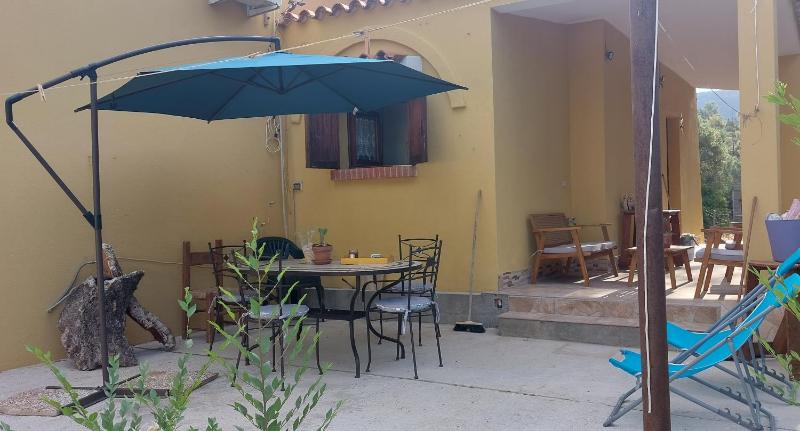 CASA LUNA a Maracalagonis - Incantevole casa vacanze con giardino