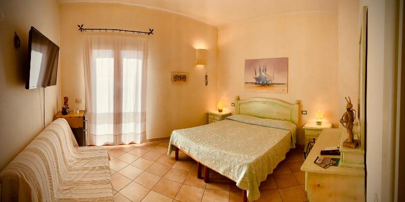 B&B Domo La Laguna a Cabras - Incantevole vista città