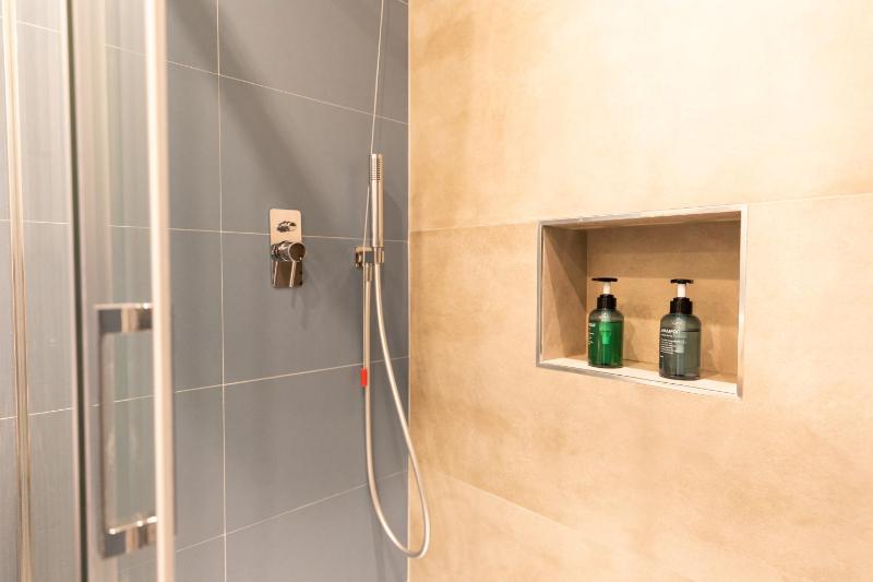 Antares Rooms a Olbia - Elegante apt vista porto