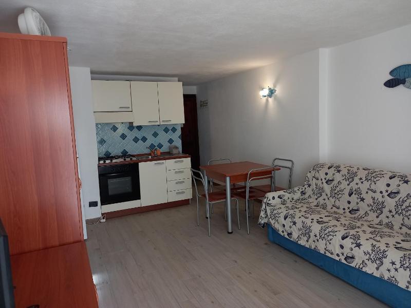 Lucky Apartment a Marinella - Paradiso con piscina