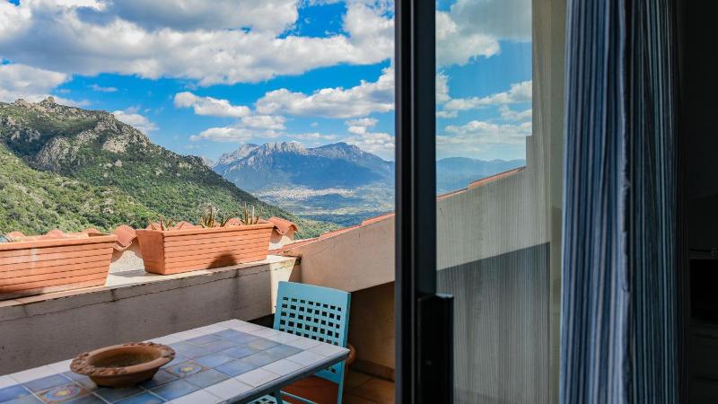 Casa Ortobene a Nuoro - Accogliente apt vista montagne