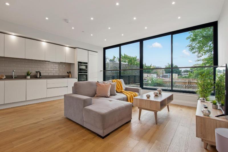 Dalston Three Bed Apartment by MySquare — комфортный отель в Лондоне