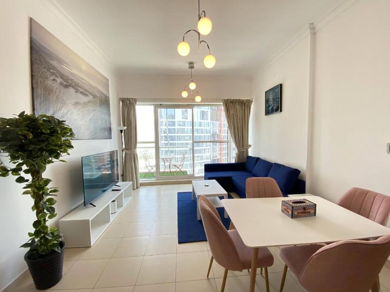 Lux BnB I Mayfair Tower I Sky line Views — комфортный отель в Дубае