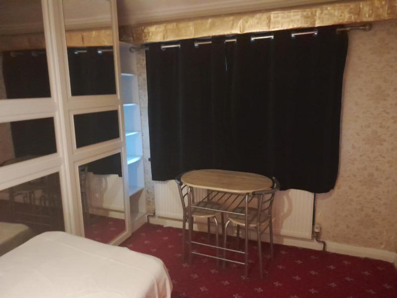 Lovely 1-Bed Studio in London — комфортный отель в Лондоне