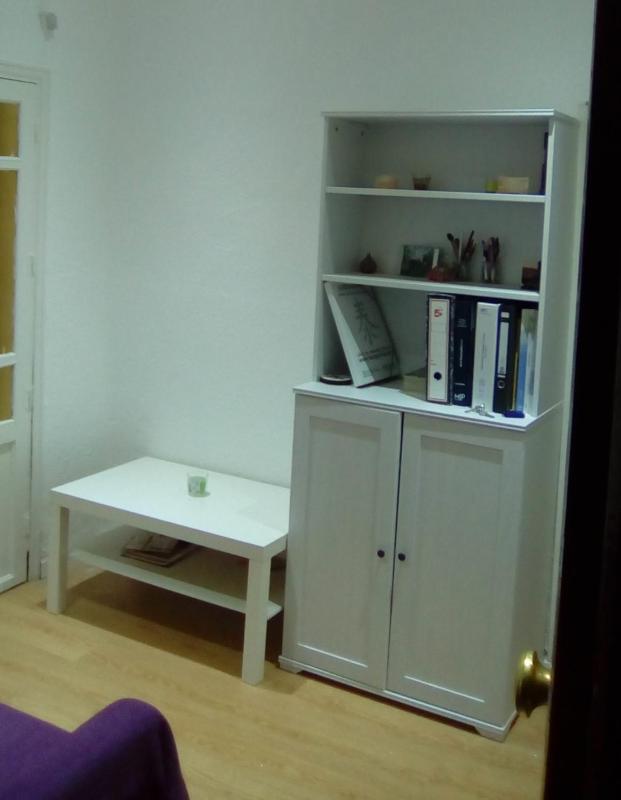 Apartamento en Legazpi de 3 dormitorios pequenos — отель с удобствами в Мадриде