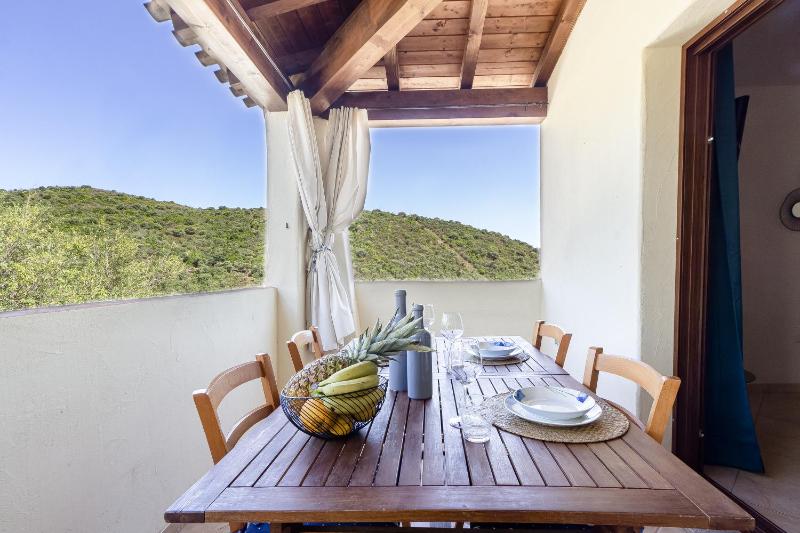 Villa Spaziosa a Budoni - Oasi a 5 Min dal Mare