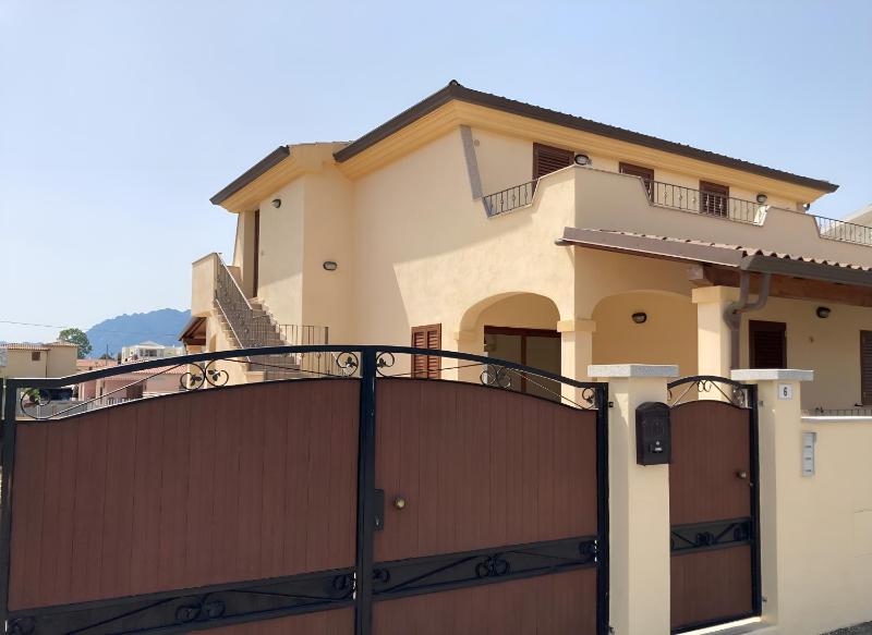 Smeralda a Olbia - Spazioso Appartamento con Terrazza