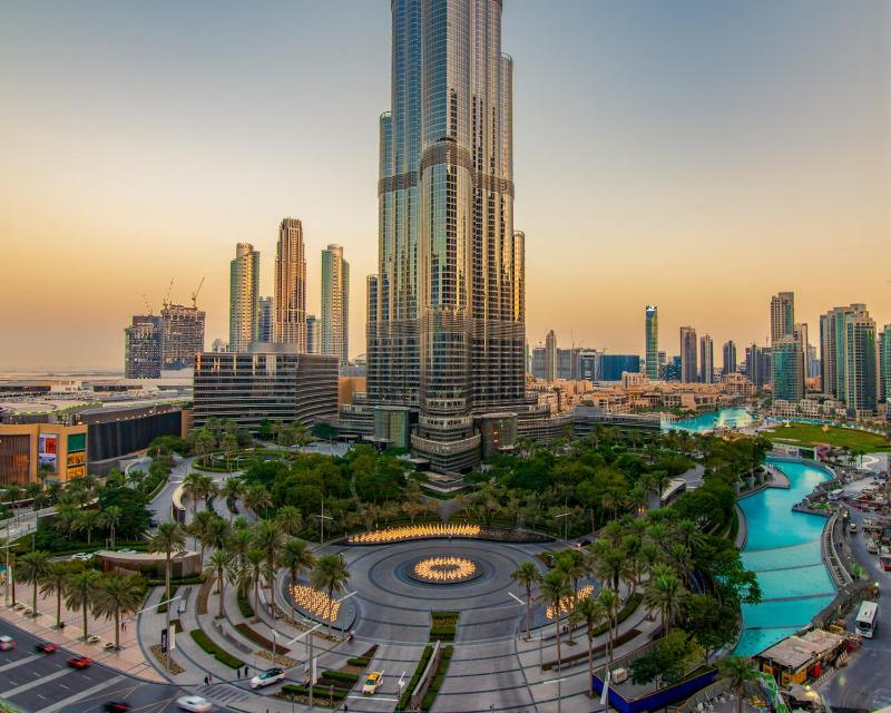 FIRST CLASS 2BR with full BURJ KHALIFA and FOUNTAIN VIEW — отель с удобствами в Дубае