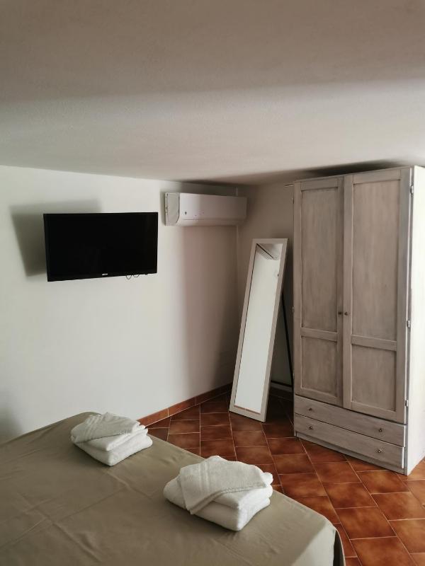 Loft Luna a Olbia - Tranquillo Appartamento con Giardino