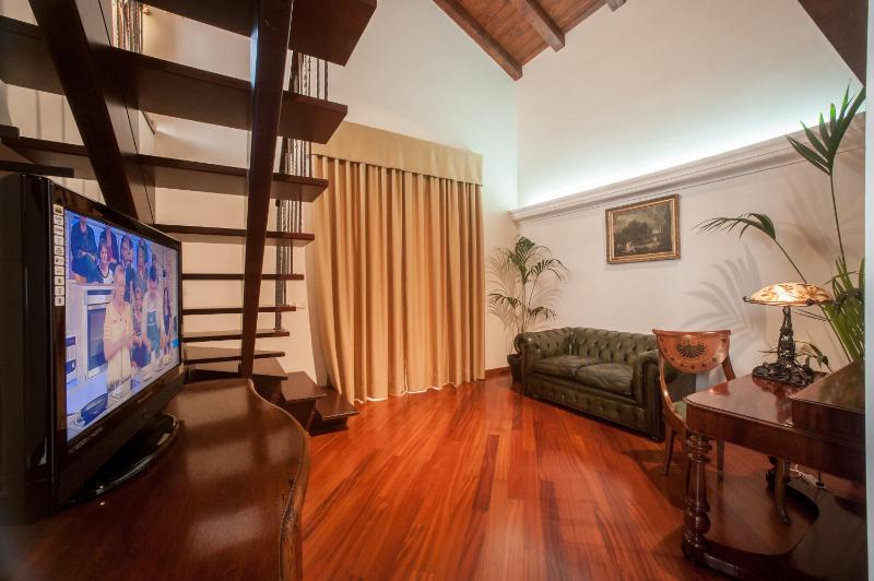 Hotel Flora a Cagliari - Elegante 4 stelle vicino porto