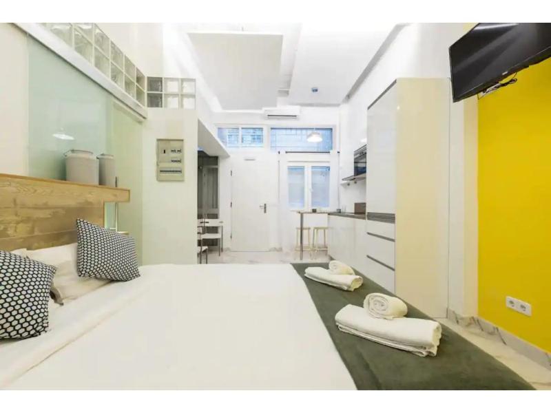 Цены на Little Cozy loft Madrid free street parking WIFI Barbadillo Bis в Мадриде